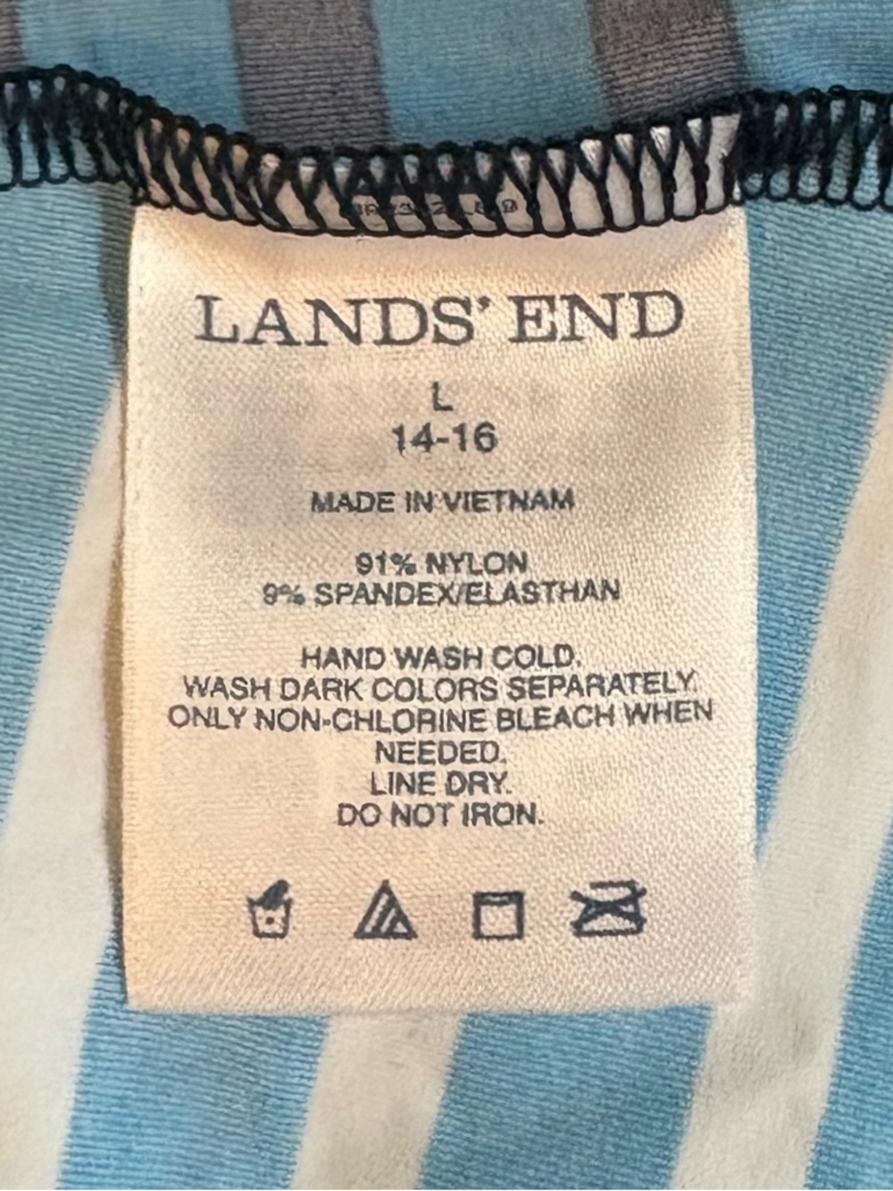 Lands End Rash Guard - Picture 4 of 6